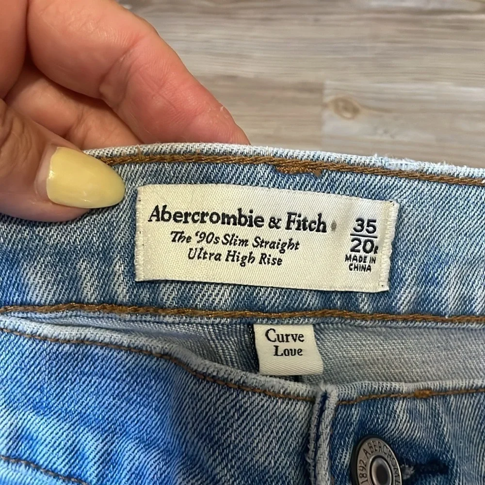 Abercrombie & Fitch Curve Love 90s Slim Straight Jean High Rise Plus 20R NEW